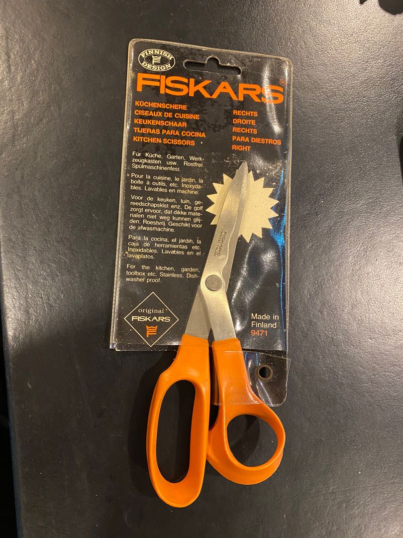 FISKARS CLASSIC SCISSORS Finnish Design Made in Finland, Hobbies & Toys
