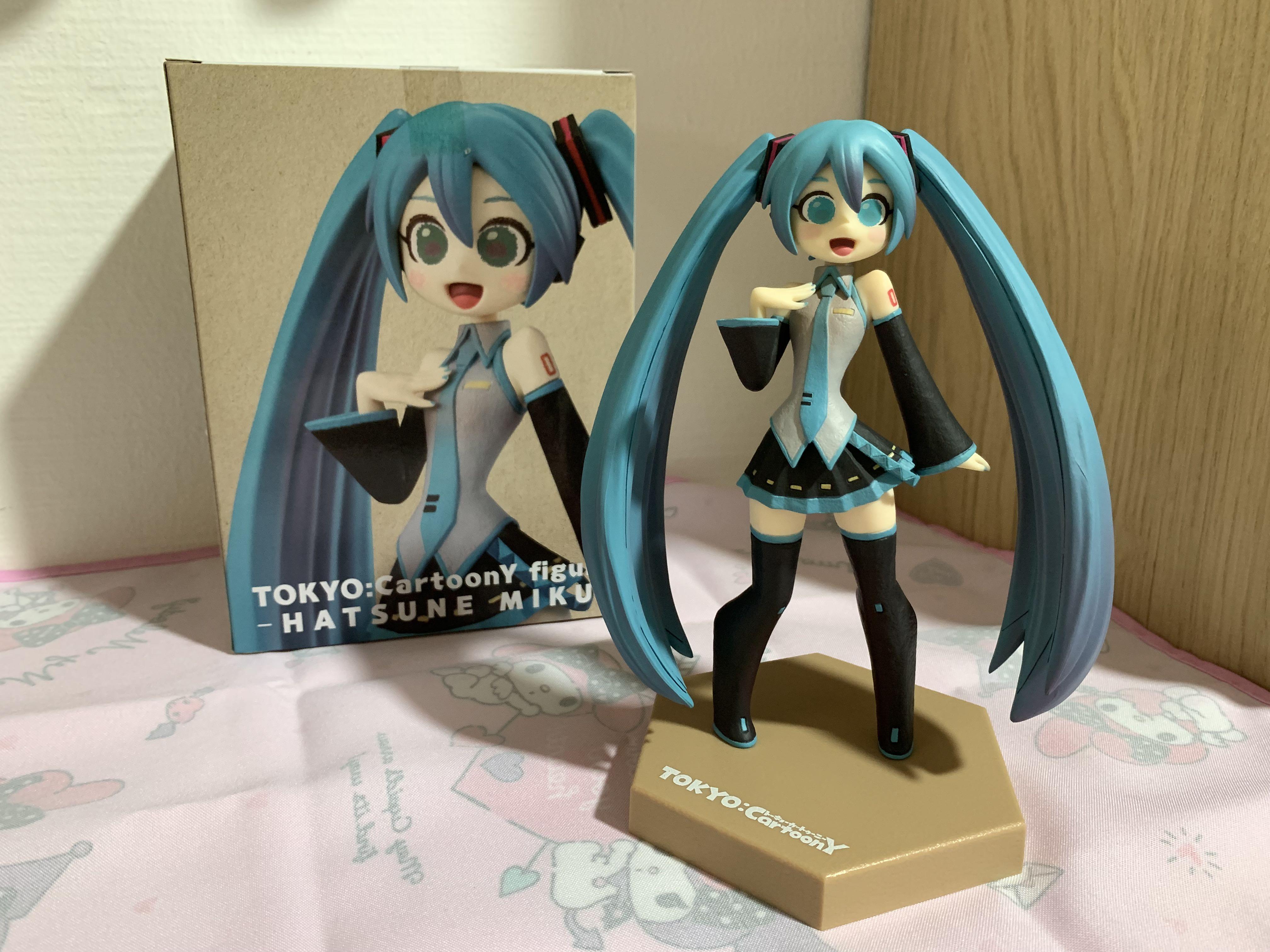 Cartoony hatsune miku figure clearance