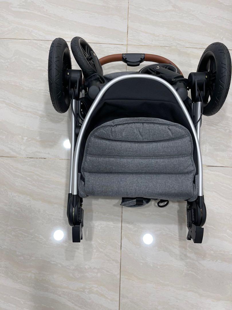 Hauck uptown + car seat + isofix base + adaptor, Babies & Kids, Going Out, Strollers on Carousell
