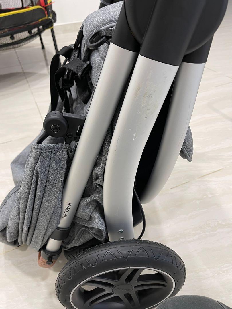 Hauck uptown + car seat + isofix base + adaptor, Babies & Kids, Going Out, Strollers on Carousell