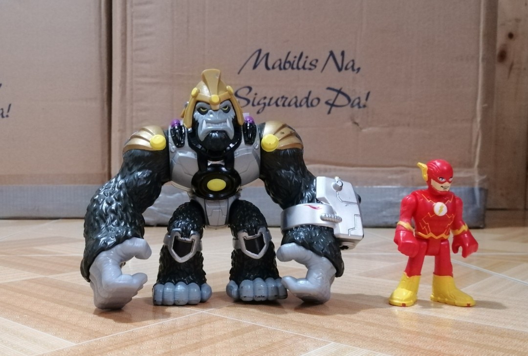 Imaginext Gorilla Grodd and Flash, Hobbies & Toys, Toys & Games on