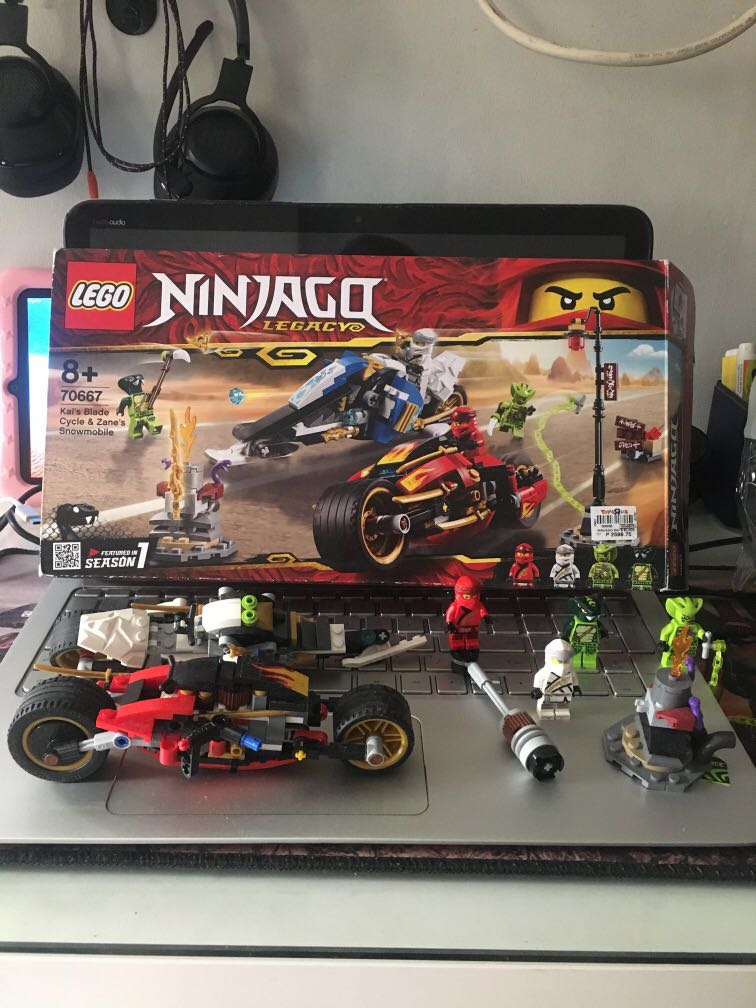 Lego Ninjago Legacy Kai s Blade Cycle and Zane s Snowmobile