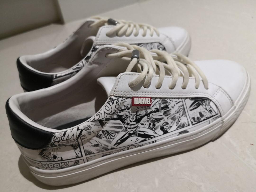 Marvel hotsell shoes boys