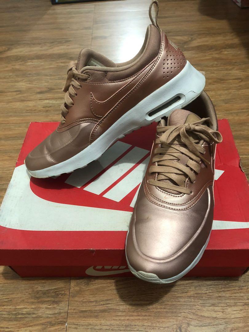 pakistaní soporte asistencia Nike Air Max Thea Rose Gold, Women's Fashion, Footwear, Sneakers on  Carousell