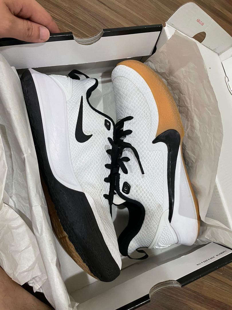 Kobe focus white store