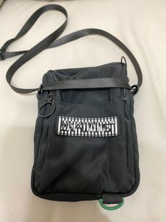 （分類：）位於 。 由 billy0926 提交（商品編號 1166823811，圖片 1）。簡介： 。