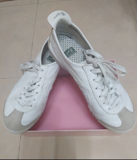 （分類：）位於 。 由 winbon2001 提交（商品編號 1166786350，圖片 1）。簡介： 。
