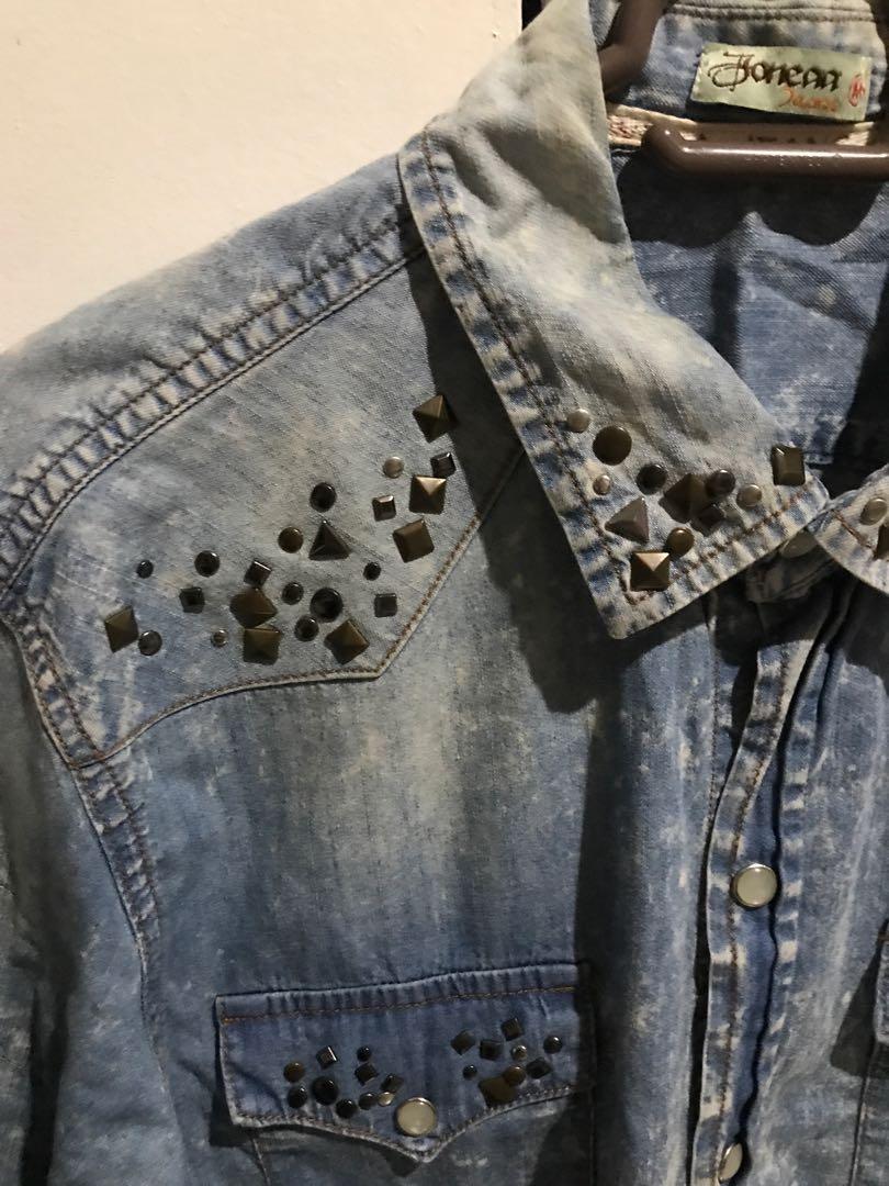 Polo studded longsleeves (Category: Tshirts & Polo Shirts ) located in Taguig. Submitted by yeslan (Listing ID 1166792061, Image 2). Description: .