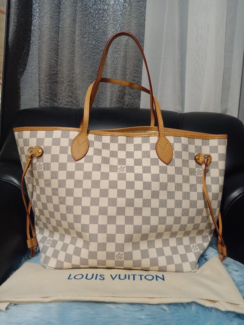 Preloved lv neverfull azure (Category: Luxury Bags & Wallets) located in Cebu City. Submitted by day.98 (Listing ID 1166801849, Image 3). Description: 🇯🇵from japan surplus 🇯🇵genuine leather 🇯🇵meduim size 🇯🇵coded 🇯🇵no flwas.