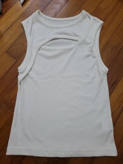 (Category: ) located in . Submitted by vickangxx (Listing ID 1166802150, Image 1). Description: .