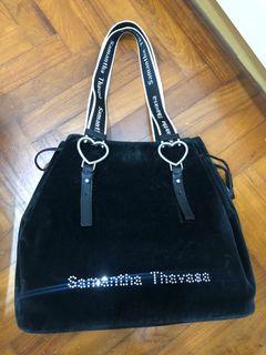[SALE] Samantha Thavasa Black Velvet Shoulder Handbag