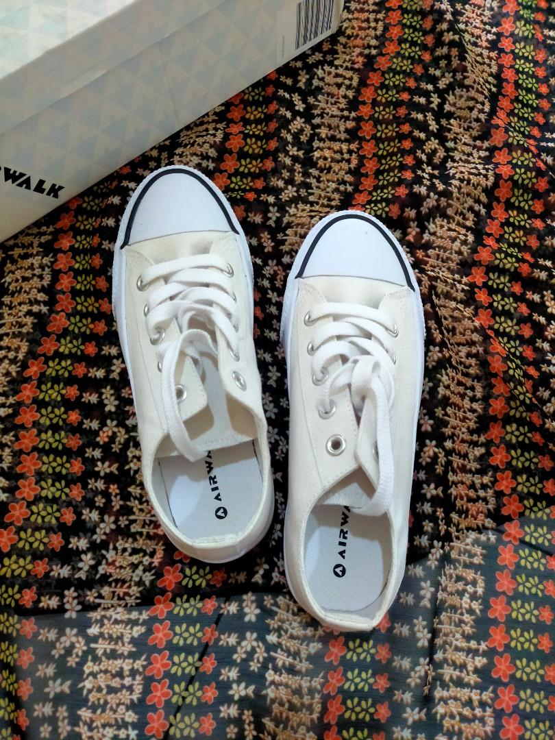 Airwalk payless shoes shop