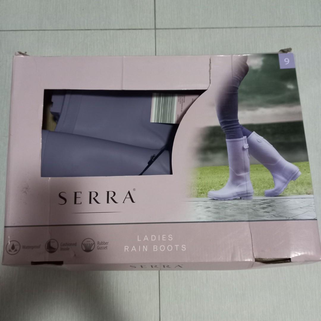 serra rain boots