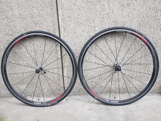 Shimano WH-R550 wheelset - clincher