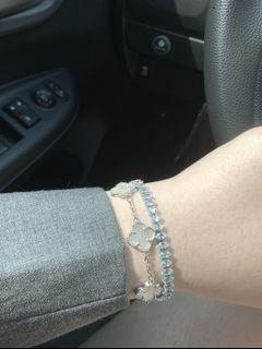 Silver mother of pearl vca bracelet