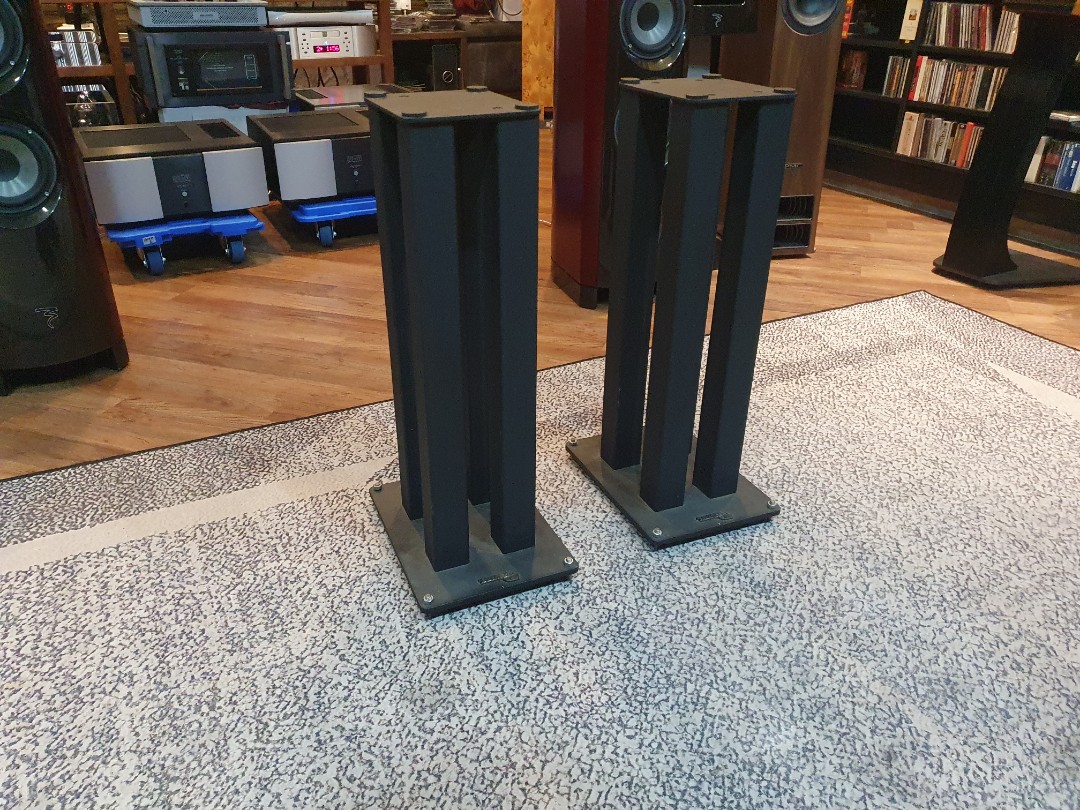Target Audio 24 inches sand filled speaker stand, Audio, Soundbars