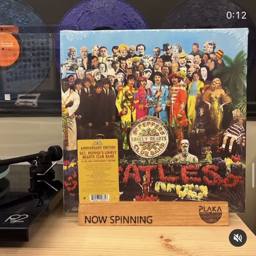 The Beatles - Sgt. Pepper's Lonely Hearts Club Band (Anniversary Edition)  Plaka LP Vinyl, Hobbies & Toys, Music & Media, Vinyls on Carousell