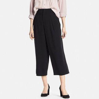 Uniqlo wide leg ankle trousers