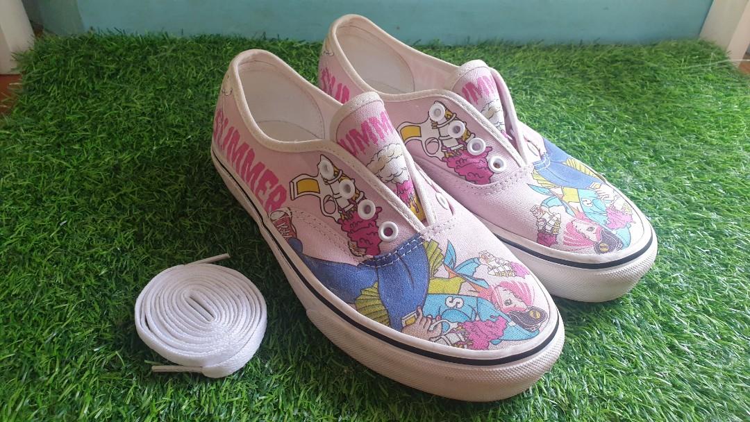 VANS Sci-Fi Summer (Womens) (Category: Sneakers) located in Quezon City. Submitted by romanticfuzz (Listing ID 1166667020, Image 1). Description: VANS Sci-Fi Summer (Womens) P600 (Shipping/delivery care of buyer) - Vans-like style, Zigeer Brand (Bought in Taiwan) - Colorway: Pink with Print - Size: US Mens 5.5 / US Womens 7 / EUR 37 - Issues: heel drag, minimal stains on outsole.