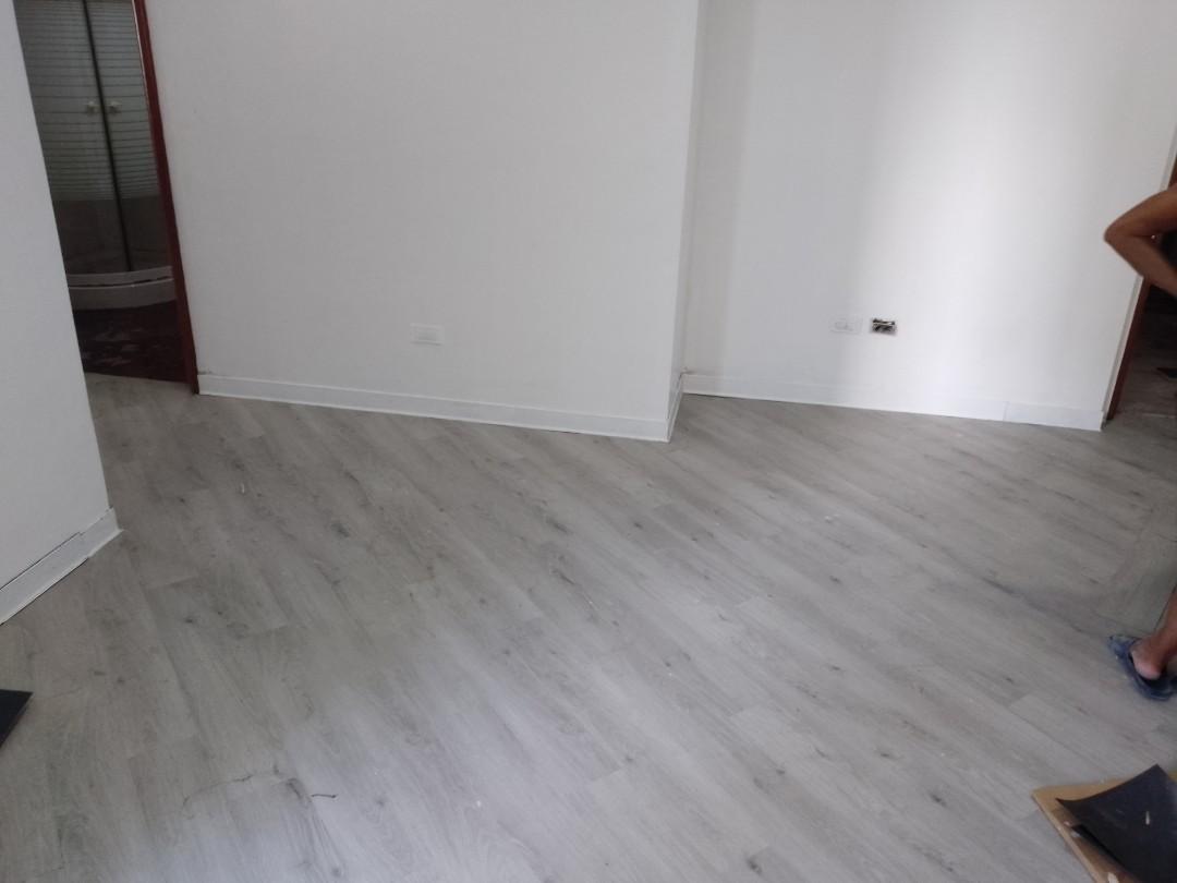 Vinyl Planks Glued And Click Lock, Furniture & Home Living, Home Decor