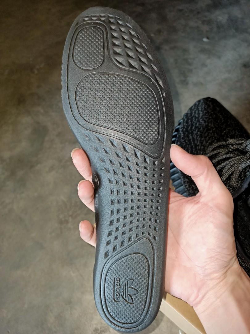 Yeezy pirate top black insole