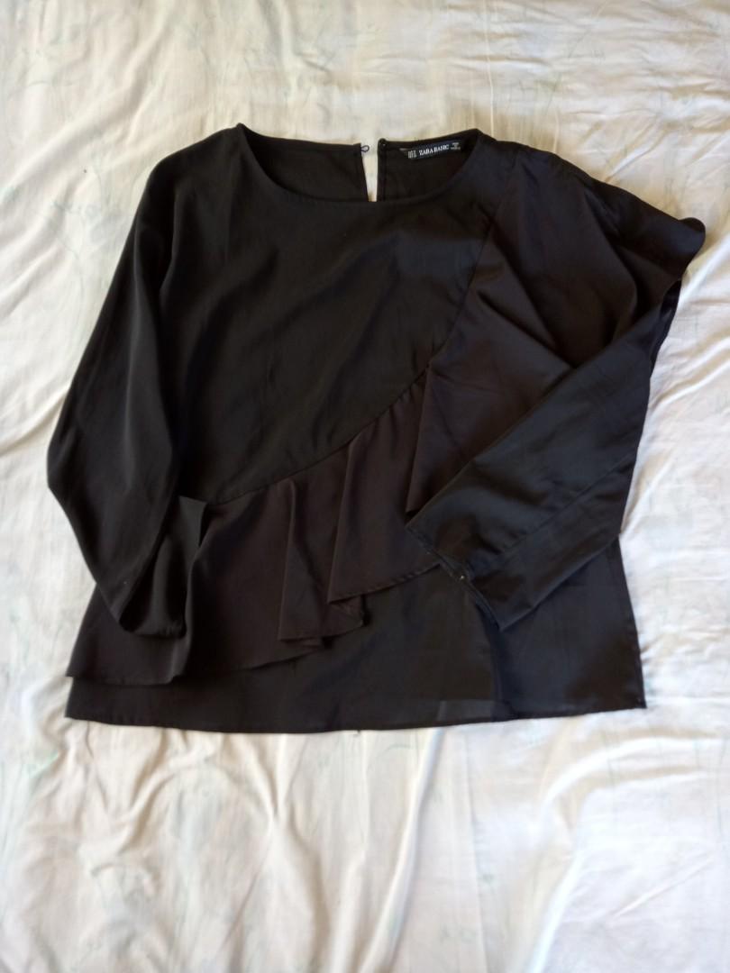 Zara Black Top (Category: Blouses) located in Cavite. Submitted by 2ndchancer (Listing ID 1166640023, Image 3). Description: Zara Black Top With Asymmetrical detail in front to create an hourglass silhouette. medium in tag.
