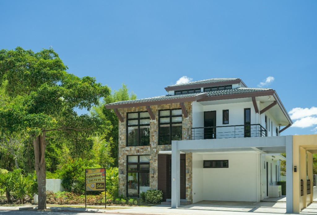 248 sqm lowest Lot for sale Solen Residences Sta. Rosa Laguna Near