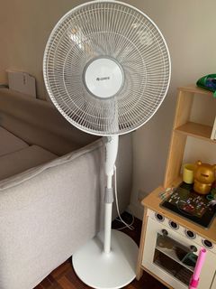 （分類：）位於 。 由 niknac 提交（商品編號 1166846678，圖片 1）。簡介： 。