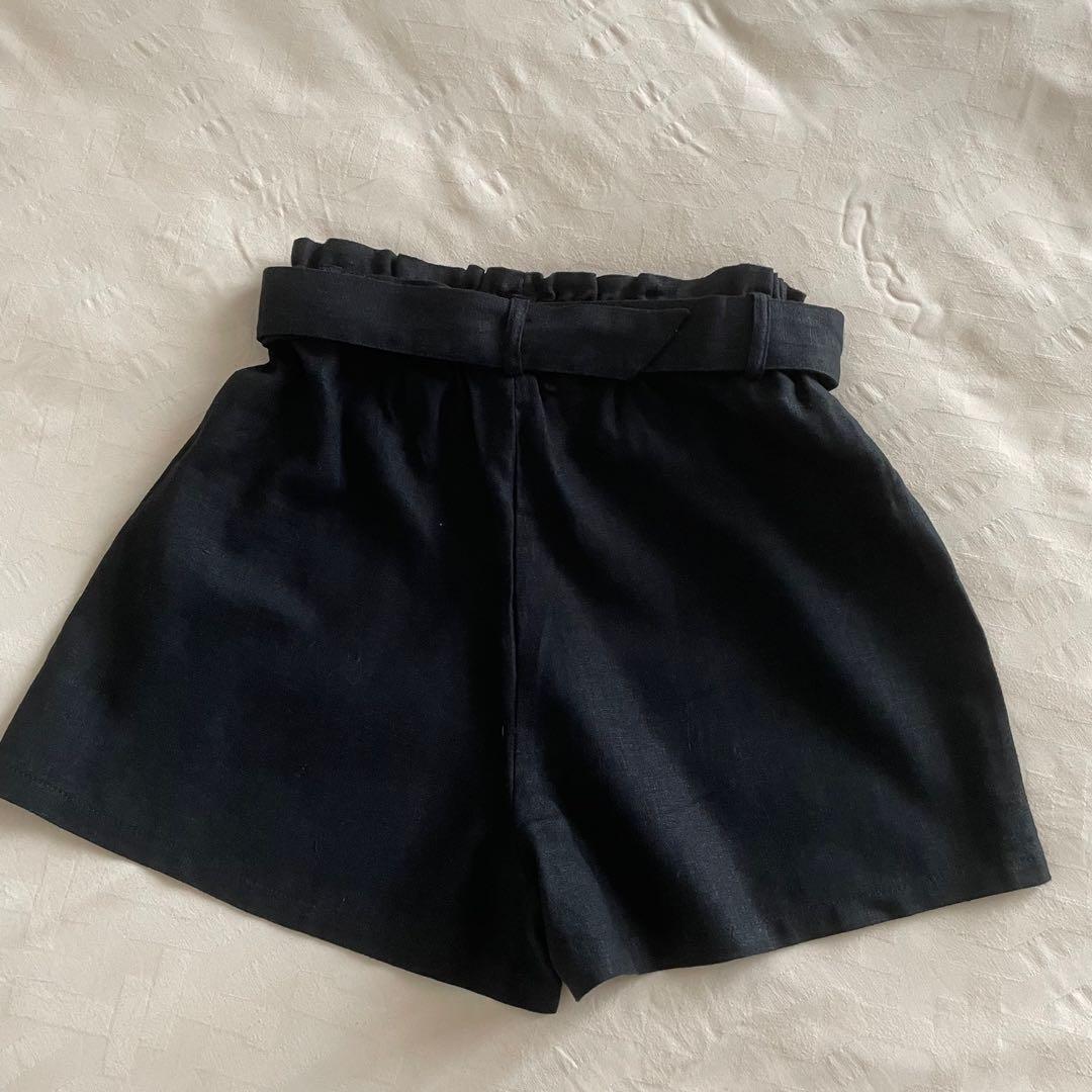 Black high store waisted shorts stretchy
