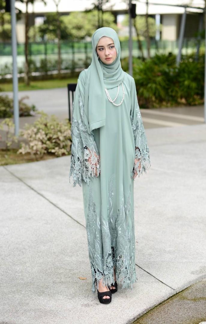 Mint green hotsell abaya