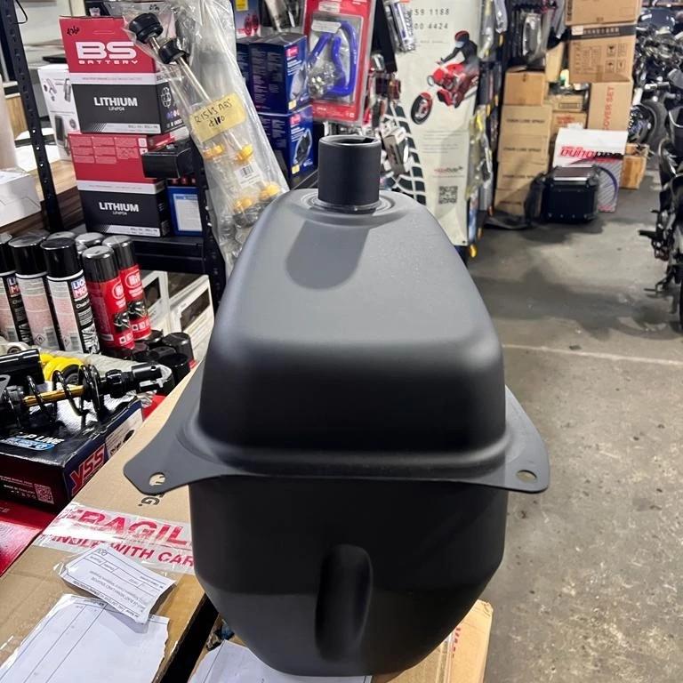 Aerox V2 Fuel Tank 8 Liter, Motorcycles, Motorcycle Accessories on