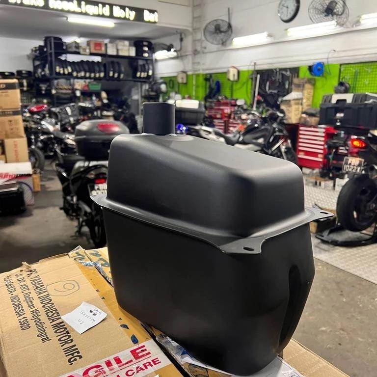 Aerox V2 Fuel Tank 8 Liter, Motorcycles, Motorcycle Accessories on