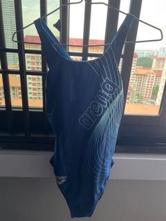 (Category: ) located in . Submitted by gaellenair (Listing ID 1166915159, Image 1). Description: .