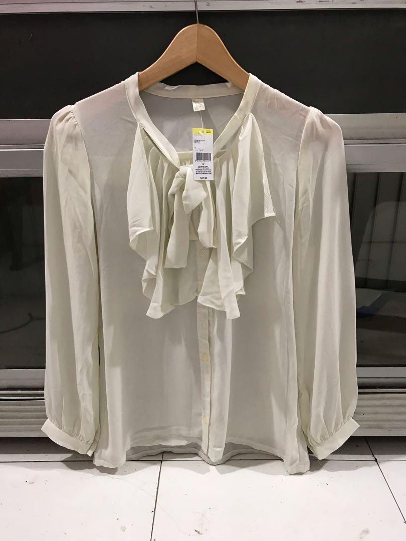 Blouse Korea ruffle brokenwhite 
