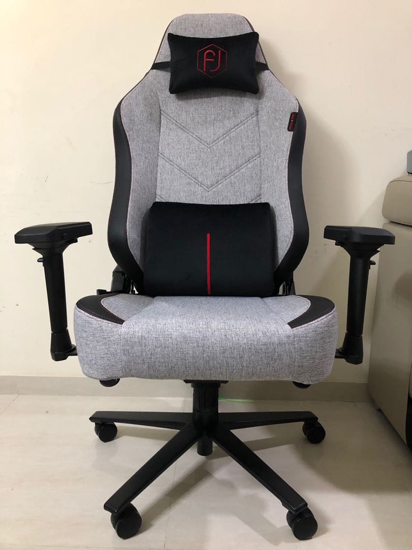 Triton shop gaming chair