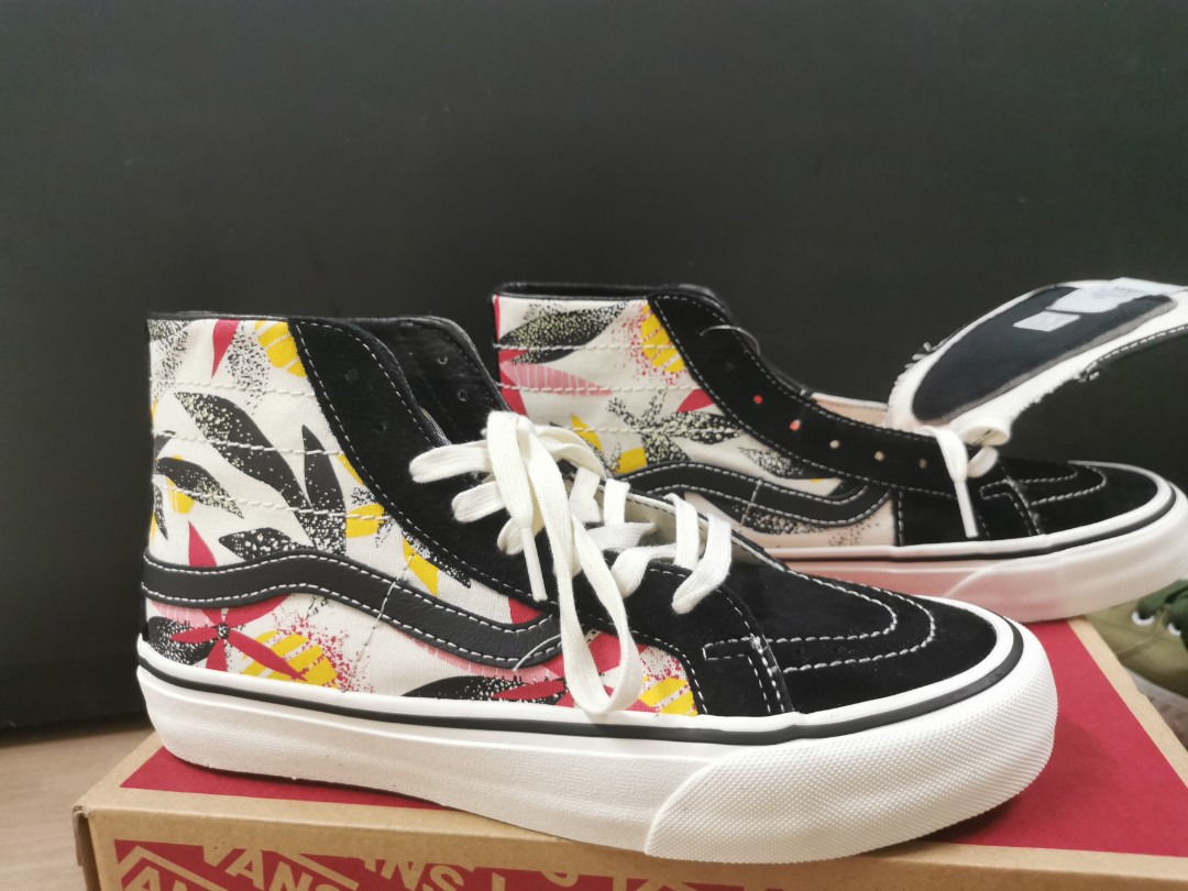 brand new genuine Vans with receipt, Women's Fashion, Footwear
