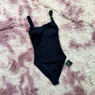 (Category: ) located in . Submitted by jenneeeeh (Listing ID 1166927395, Image 1). Description: .