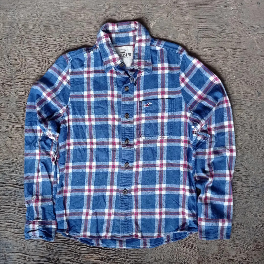 Flanel hollister, Fesyen Pria, Pakaian 