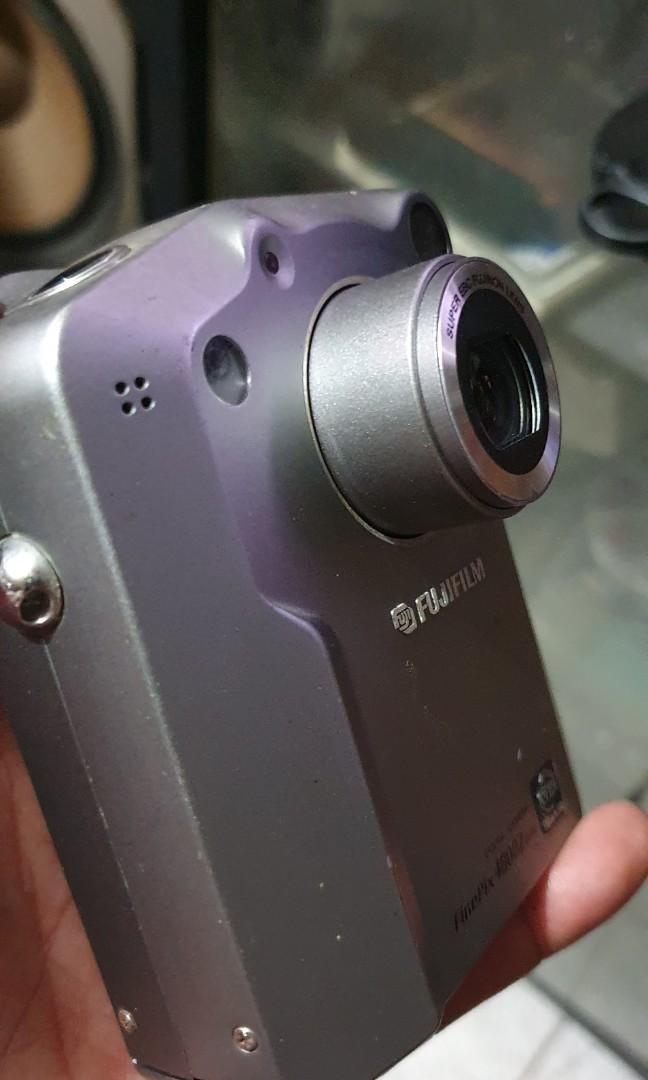 Fujifilm finepix 4800z, Photography, Cameras on Carousell