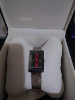 Gucci G-Frame-銀色小蜜蜂米蘭錶帶款 #618