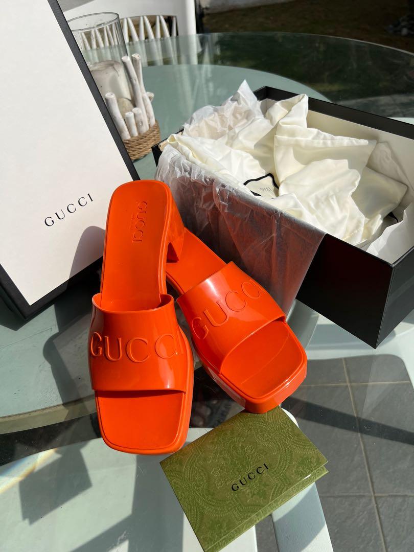 Gucci logo rubber best sale slide sandal orange
