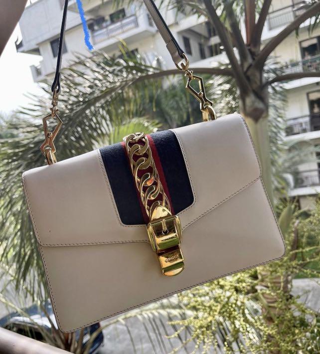 Gucci sylvie small (Category: Luxury Bags & Wallets) located in Santa Ana. Submitted by astonandariana (Listing ID 1166870378, Image 1). Description: .