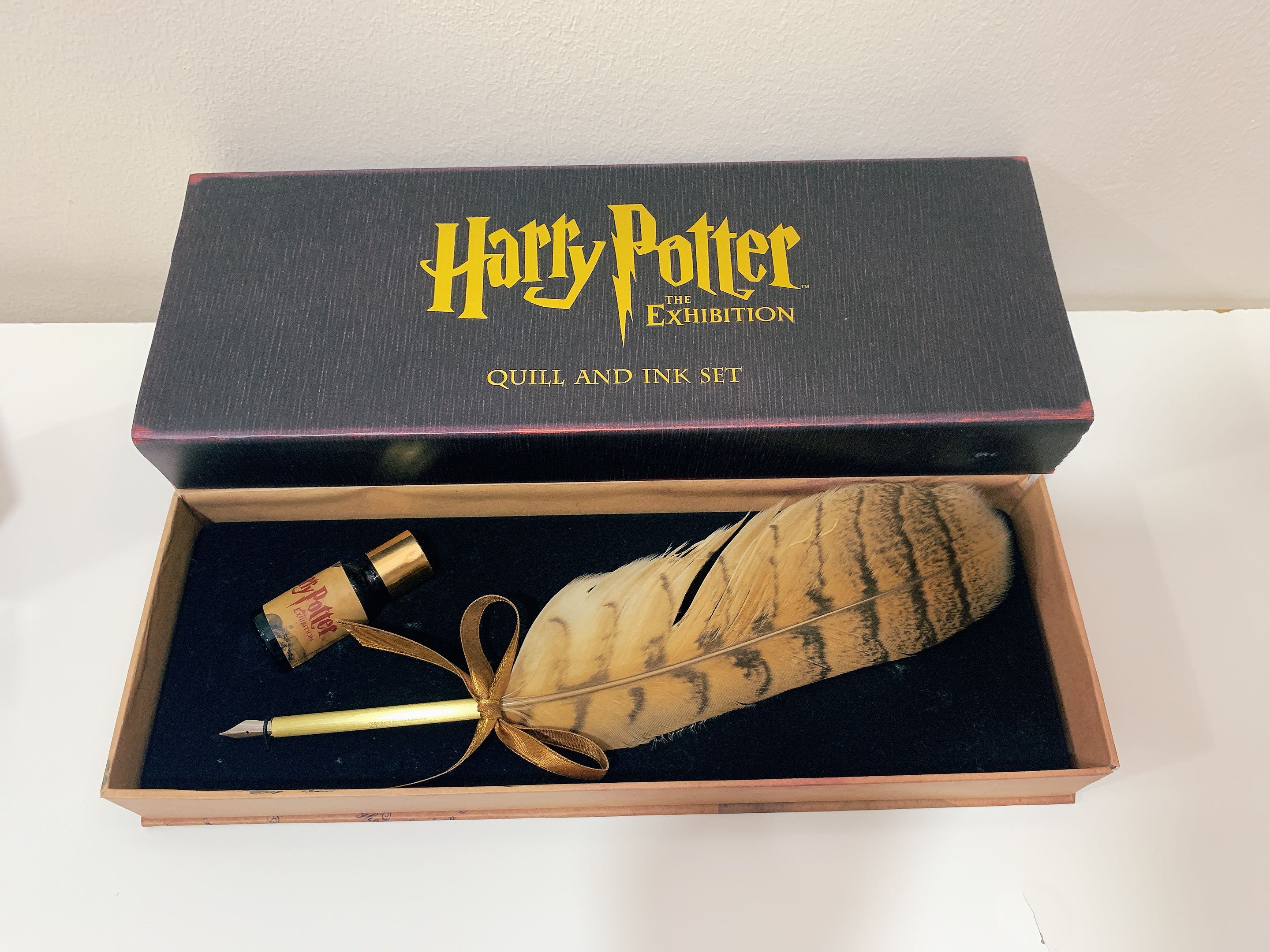 Harry Potter The Exhibition- Quil & Ink Set, Hobbies & Toys ...