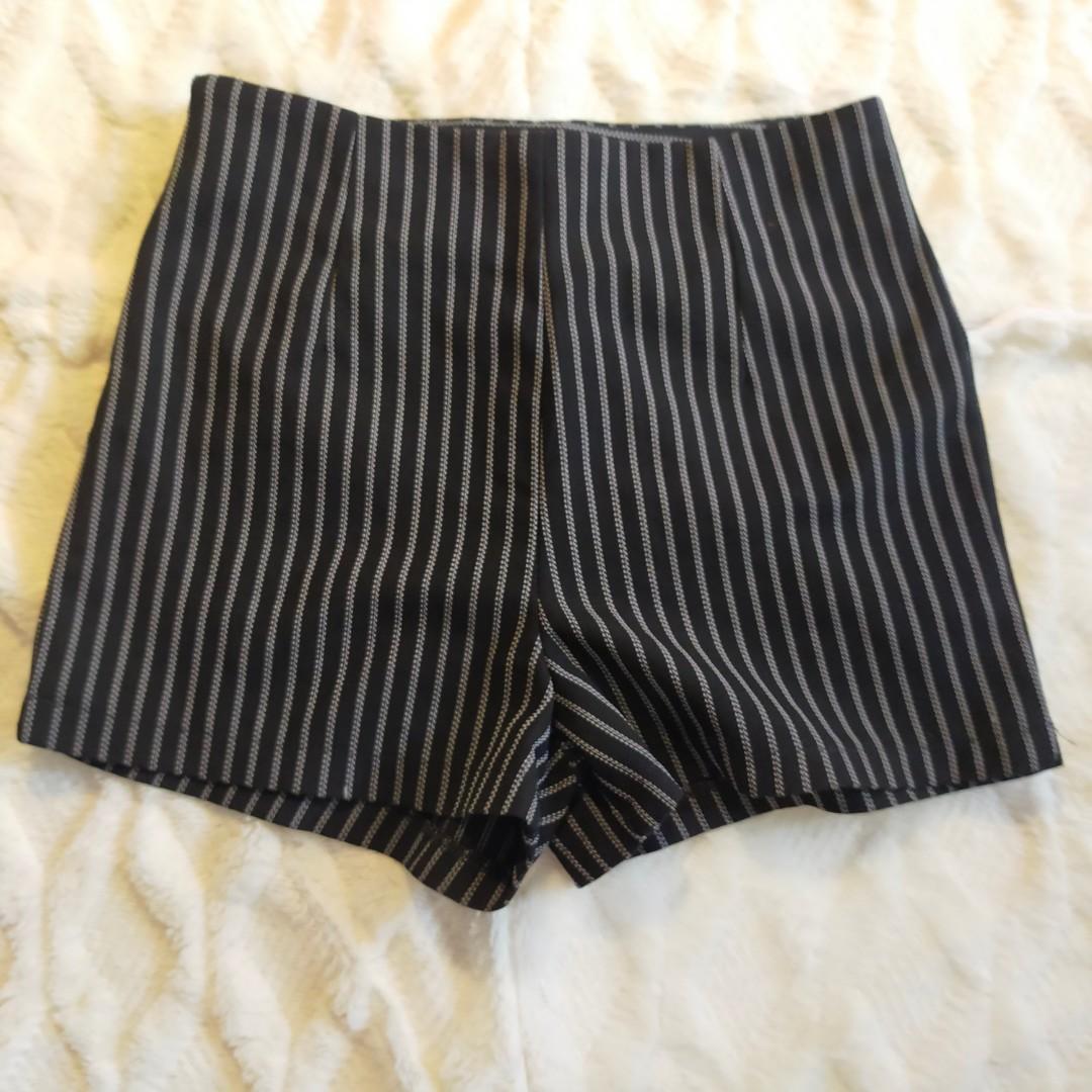 highwaist trouser shorts (Category: Shorts) located in Quezon City. Submitted by _DeclutterQC (Listing ID 1166969483, Image 1). Description: with side zipper.