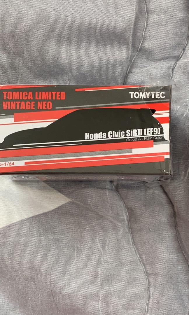 Honda Civic EF9 SIR II (Category: Vehicle & Diecast Models) located in Binan City. Submitted by spec.a (Listing ID 1166916008, Image 1). Description: TMLV Hong kong exclusive 1:64 Group A specification setup.
