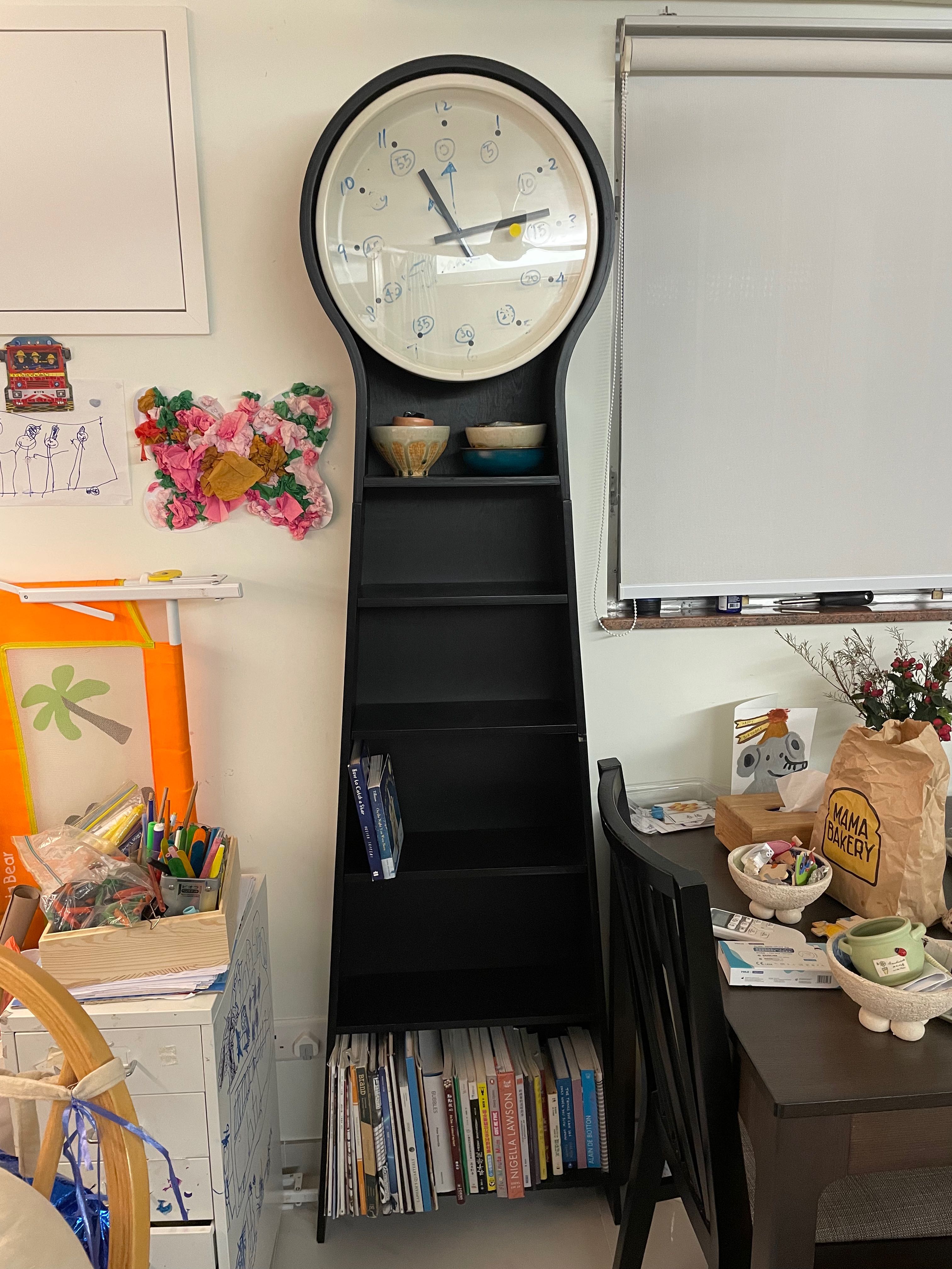 Ikea clock bookshelf, 傢俬＆家居, 家居裝飾, 時鐘 Carousell