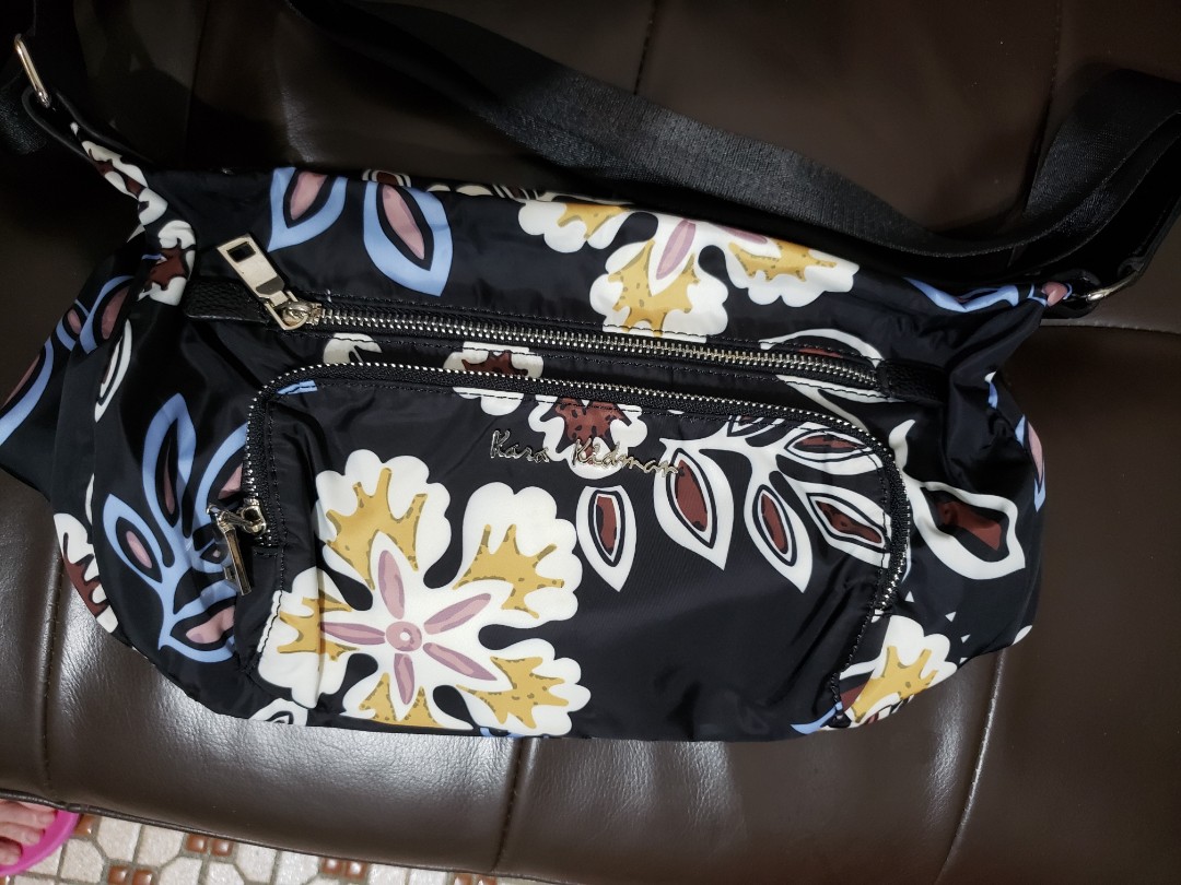 Kara Kidman 斜咩袋, 女裝, 手袋及銀包, 多用途袋- Carousell