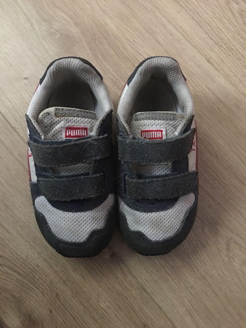 Kids rubber shoes (Category: Babies & Kids Fashion) located in Quezon City. Submitted by seconds.qc (Listing ID 1166880493, Image 1). Description: Puma size US6.