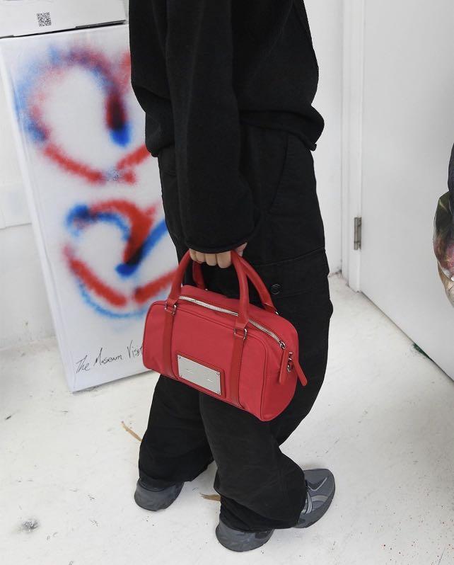☆韓国人気☆【MATIN KIM】 BABY SPORTY TOTE BAG (3color) tritonwp.com