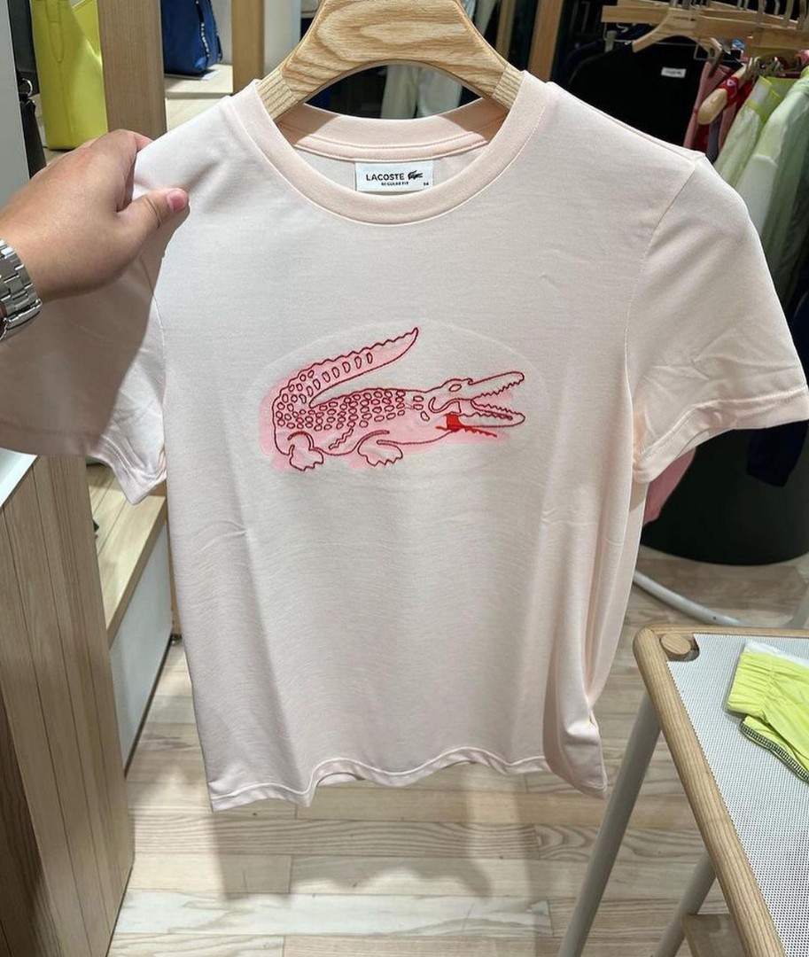 and mærke Vidner Lacoste T-shirt Women, Men's Fashion, Tops & Sets, Tshirts & Polo Shirts on  Carousell
